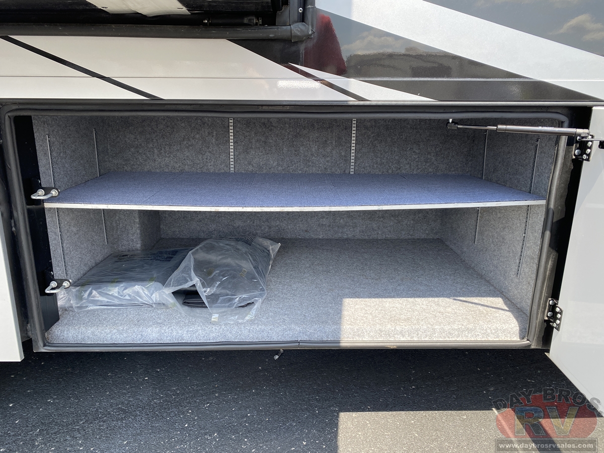 2022 Renegade Verona Motorhome