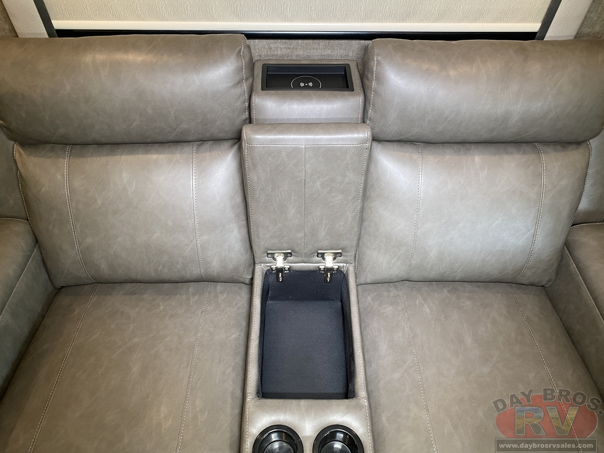 2022 Renegade Verona Motorhome