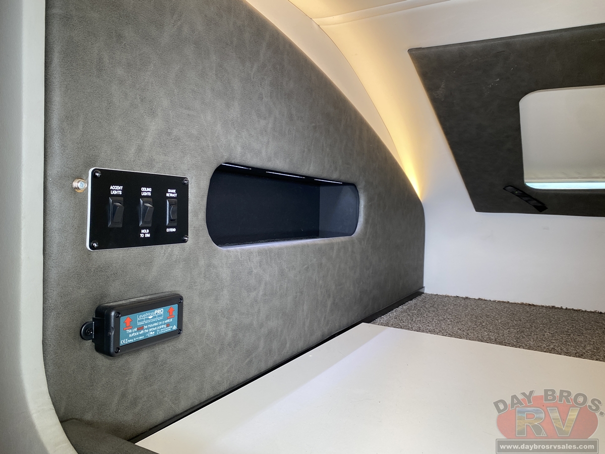 2022 Renegade Verona Motorhome