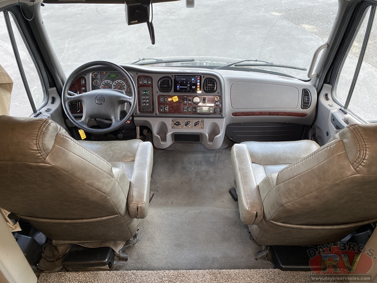 2022 Renegade Verona Motorhome