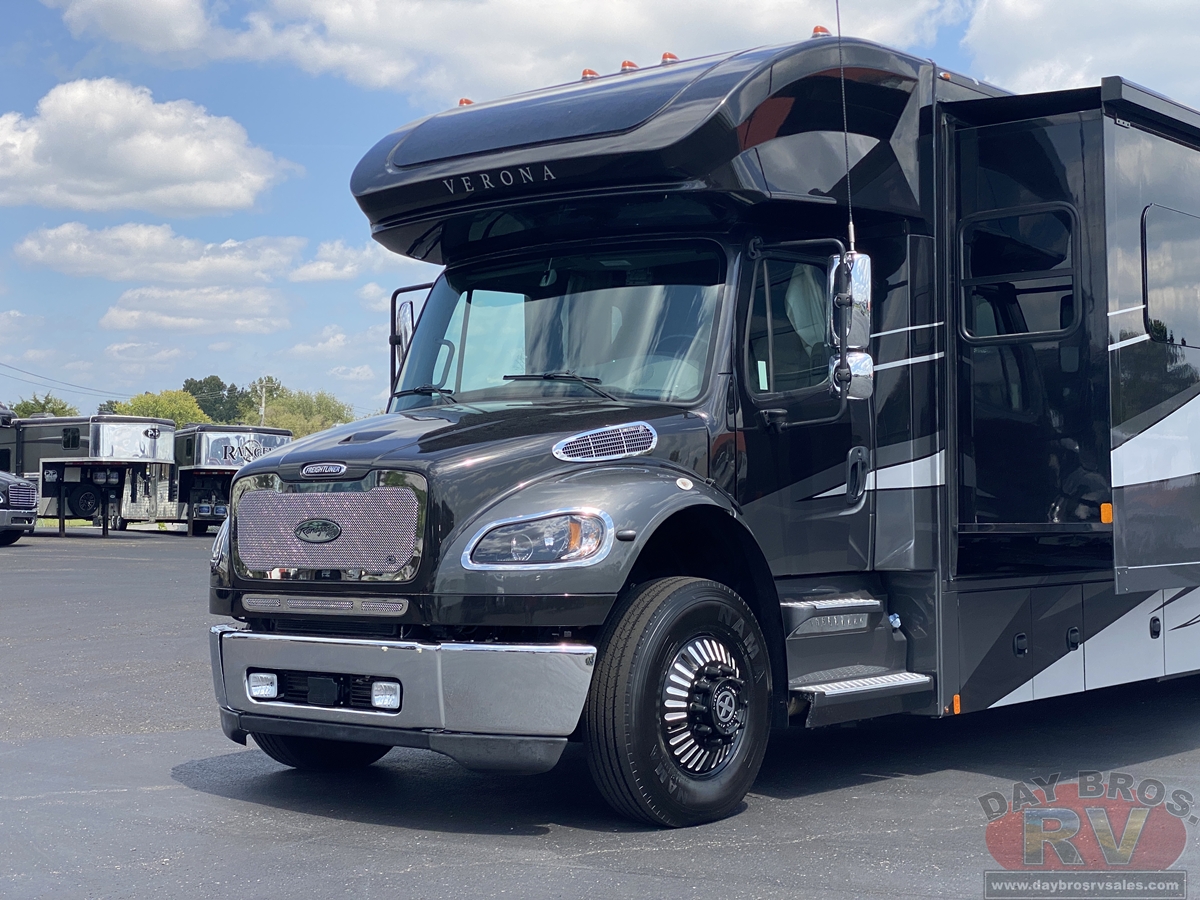 2022 Renegade Verona Motorhome