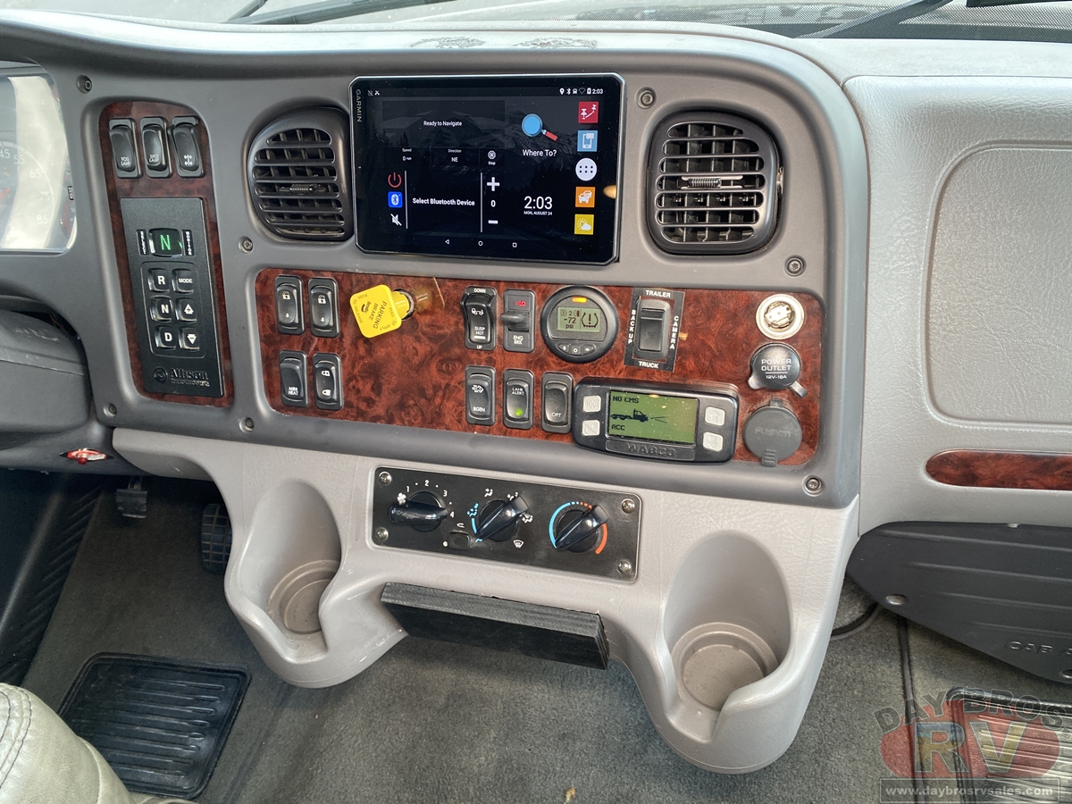 2022 Renegade Verona Motorhome