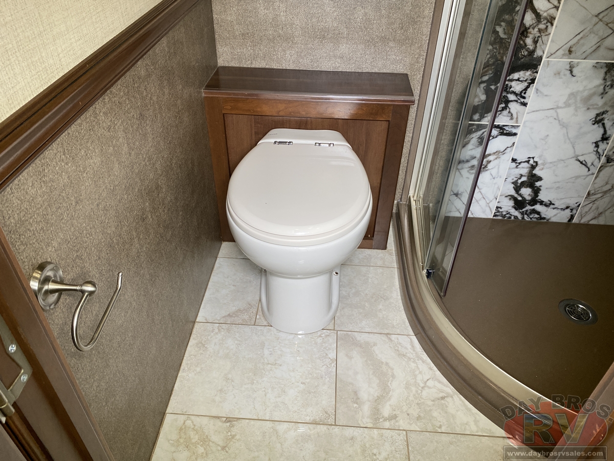 2016 Entegra Coach Anthem Motorhome