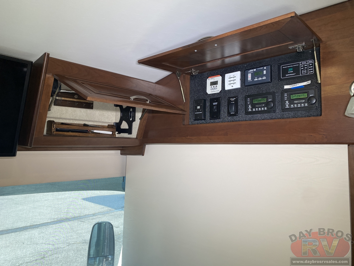 2016 Entegra Coach Anthem Motorhome