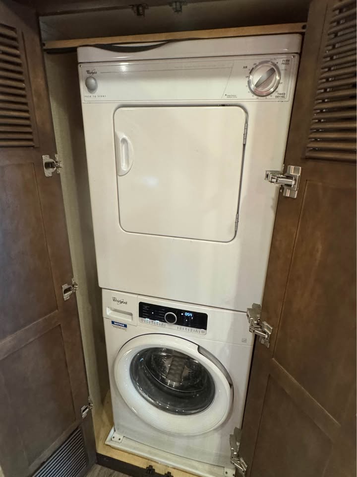 2018 Newmar Dutch Star Motorhome