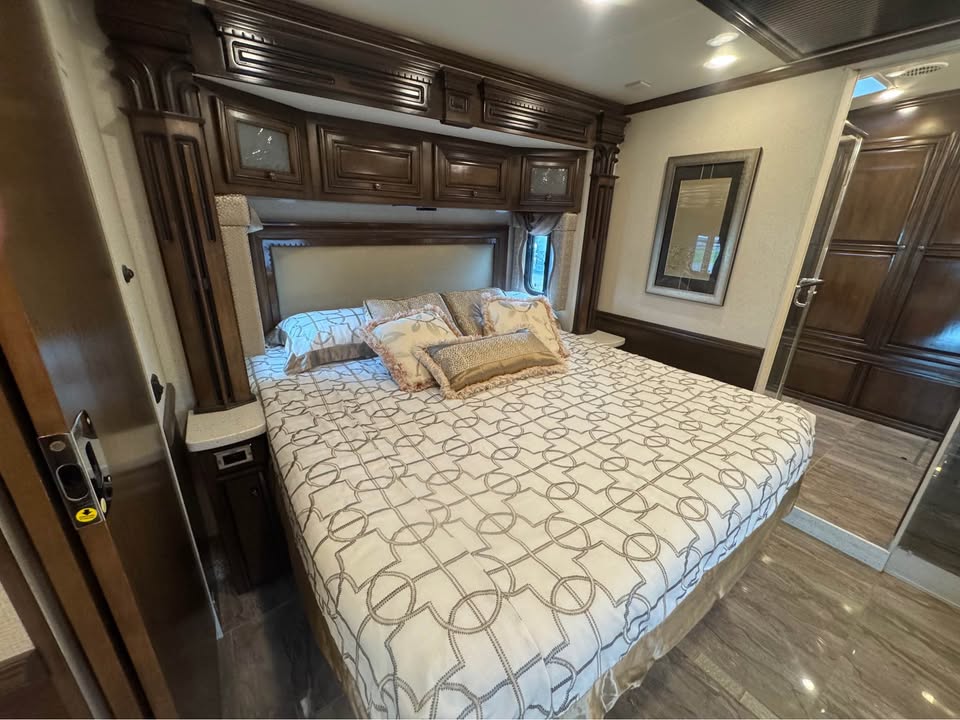 2018 Newmar Dutch Star Motorhome