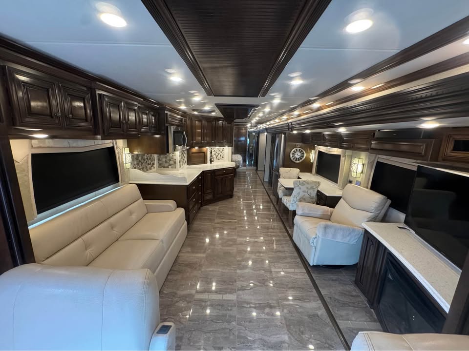 2018 Newmar Dutch Star Motorhome