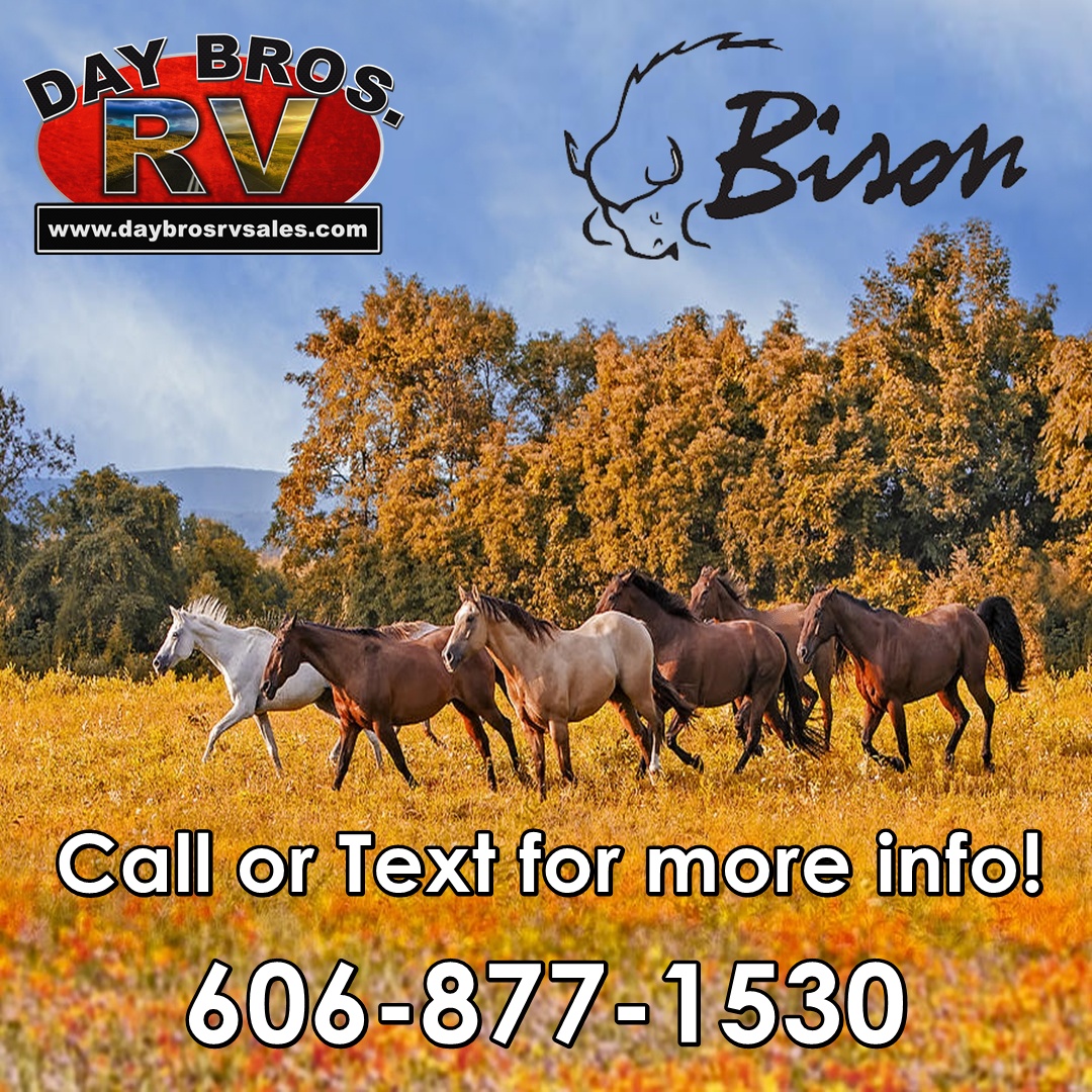 2019 Bison Coach Ranger Horse Trailer