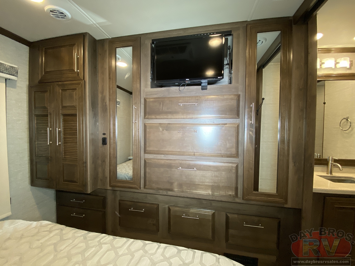 2021 Entegra Coach Accolade Motorhome