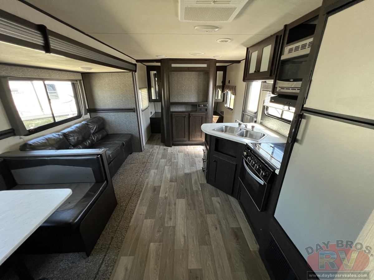 2021 Heartland Pioneer Travel Trailer
