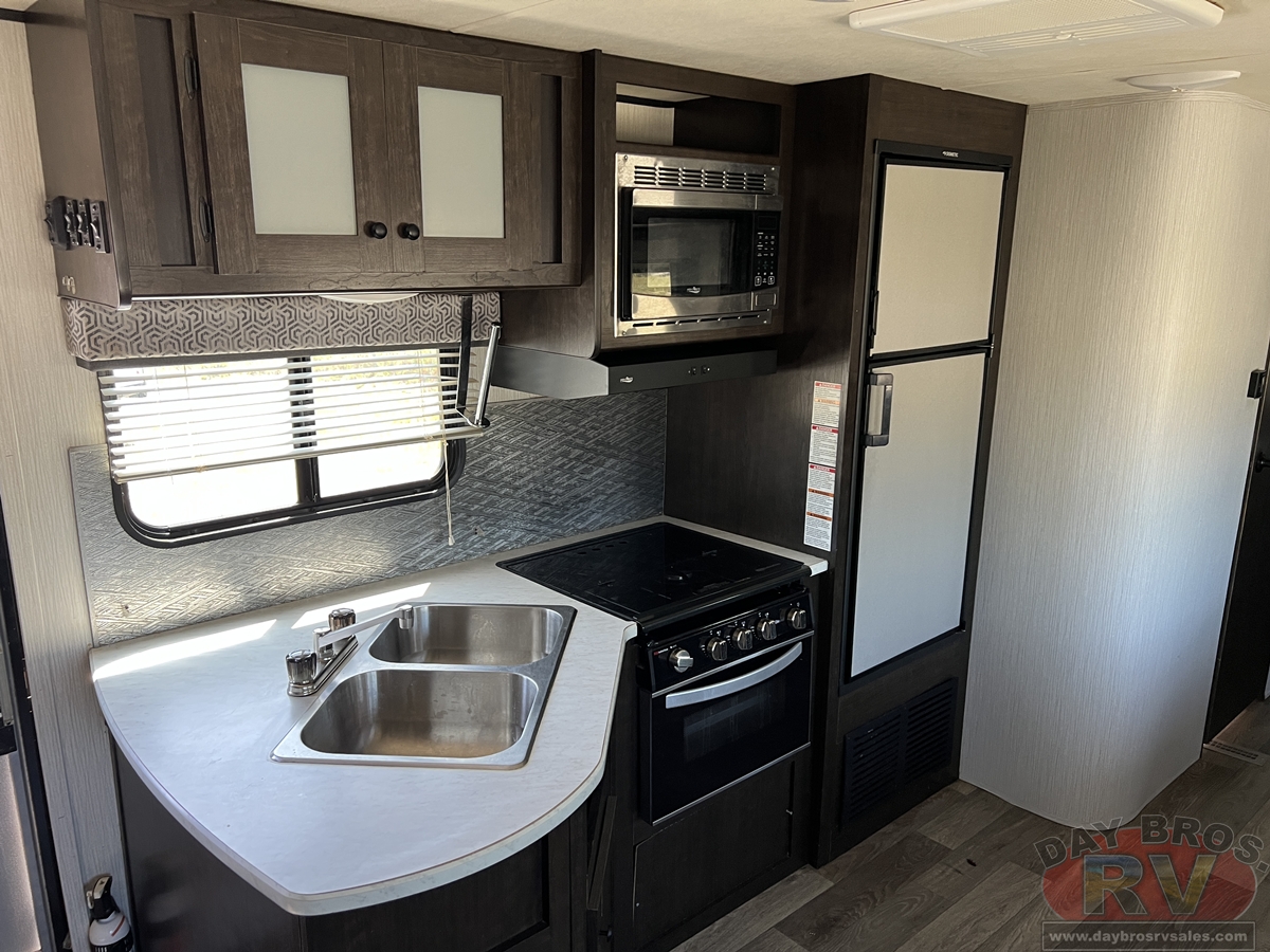 2021 Heartland Pioneer Travel Trailer