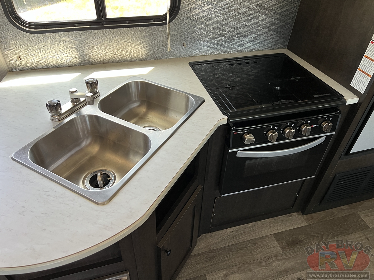 2021 Heartland Pioneer Travel Trailer
