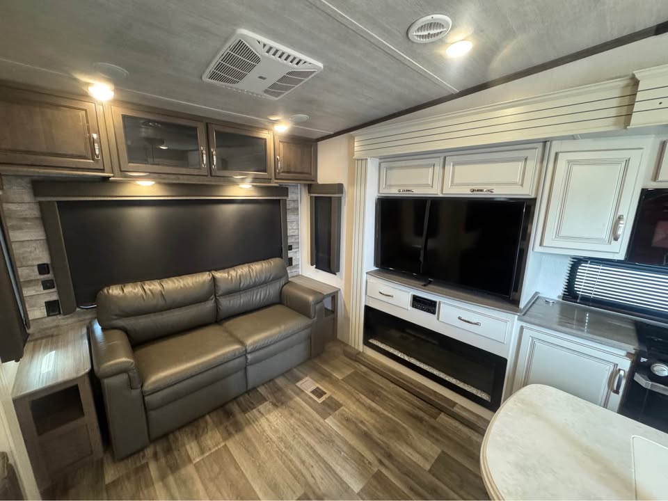 2021 Keystone RV Cougar 316RLS Fifth Wheel