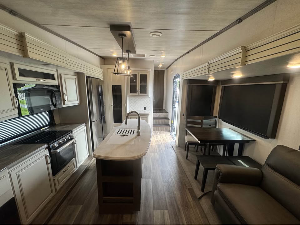 2021 Keystone RV Cougar 316RLS Fifth Wheel