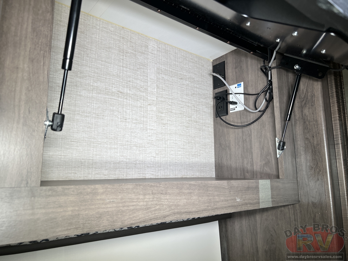 2022 Jayco Seneca Motorhome