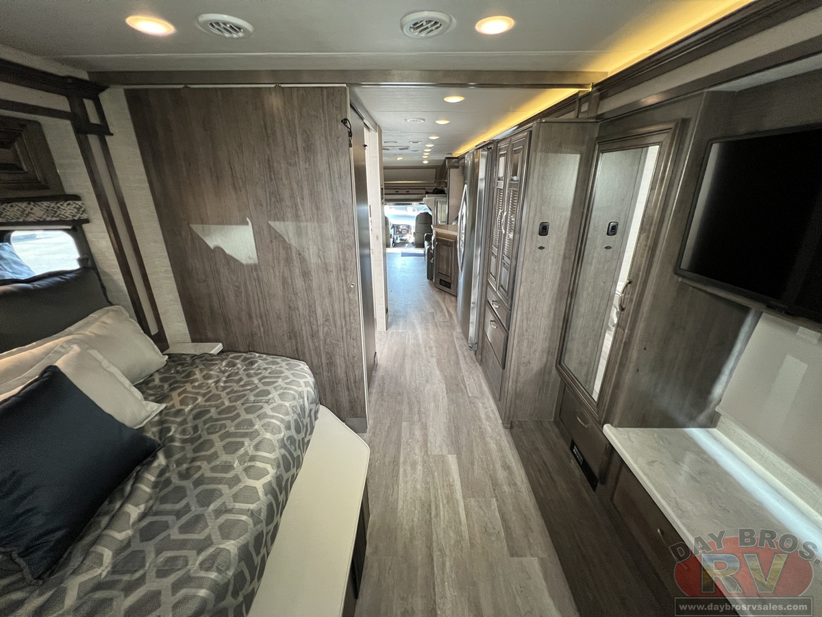 2022 Jayco Seneca Motorhome