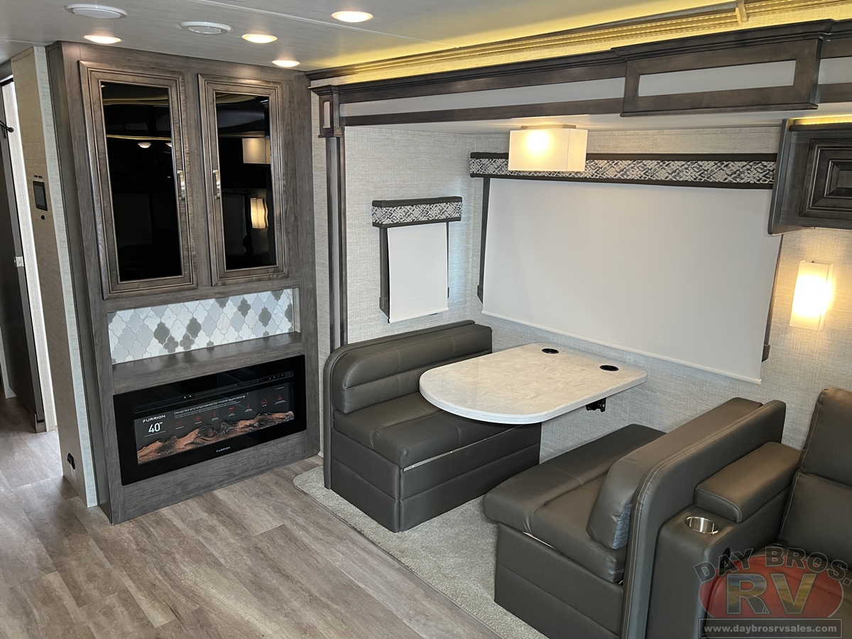 2022 Jayco Seneca Motorhome