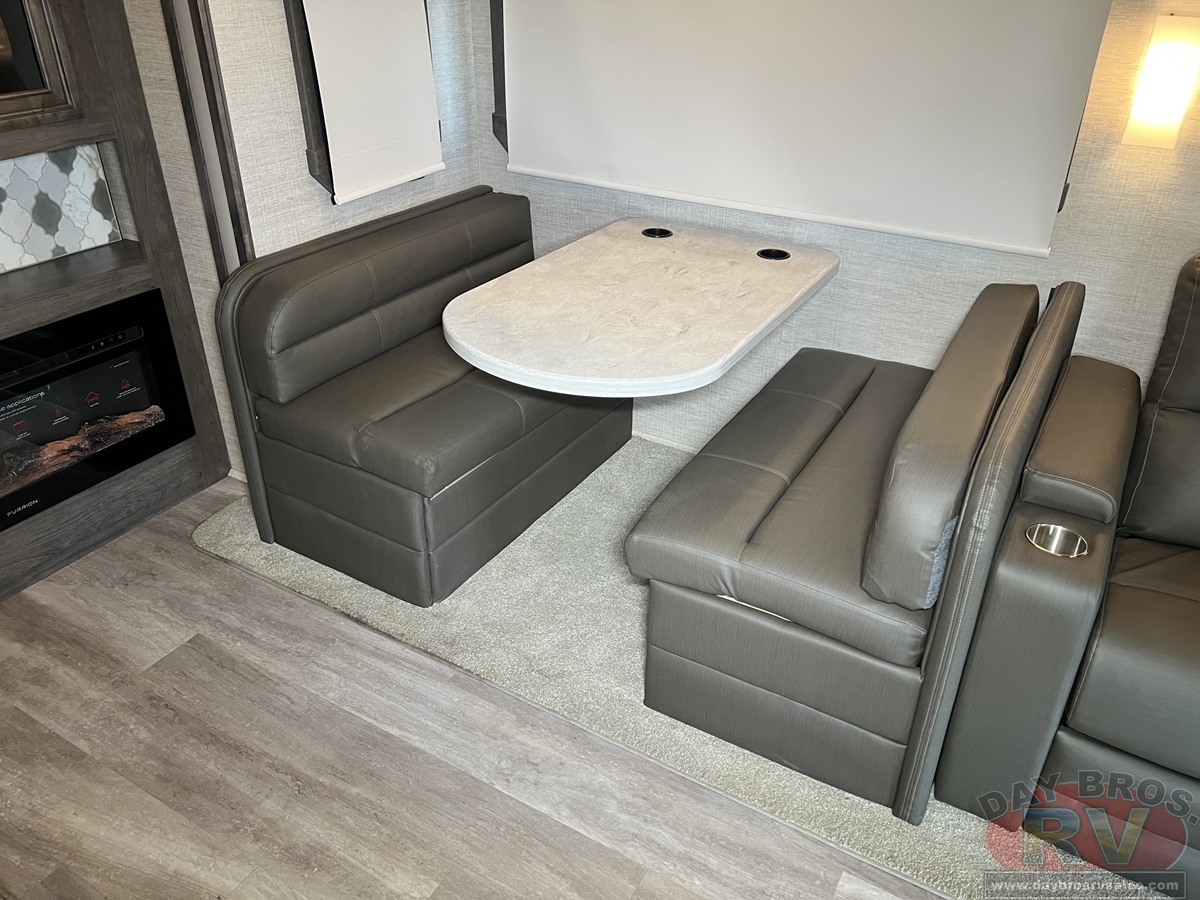 2022 Jayco Seneca Motorhome