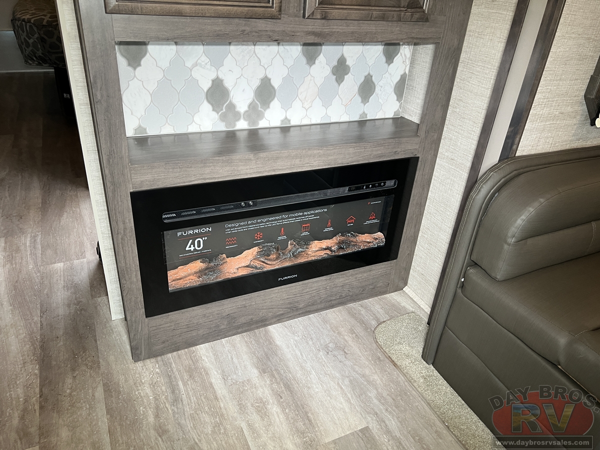 2022 Jayco Seneca Motorhome