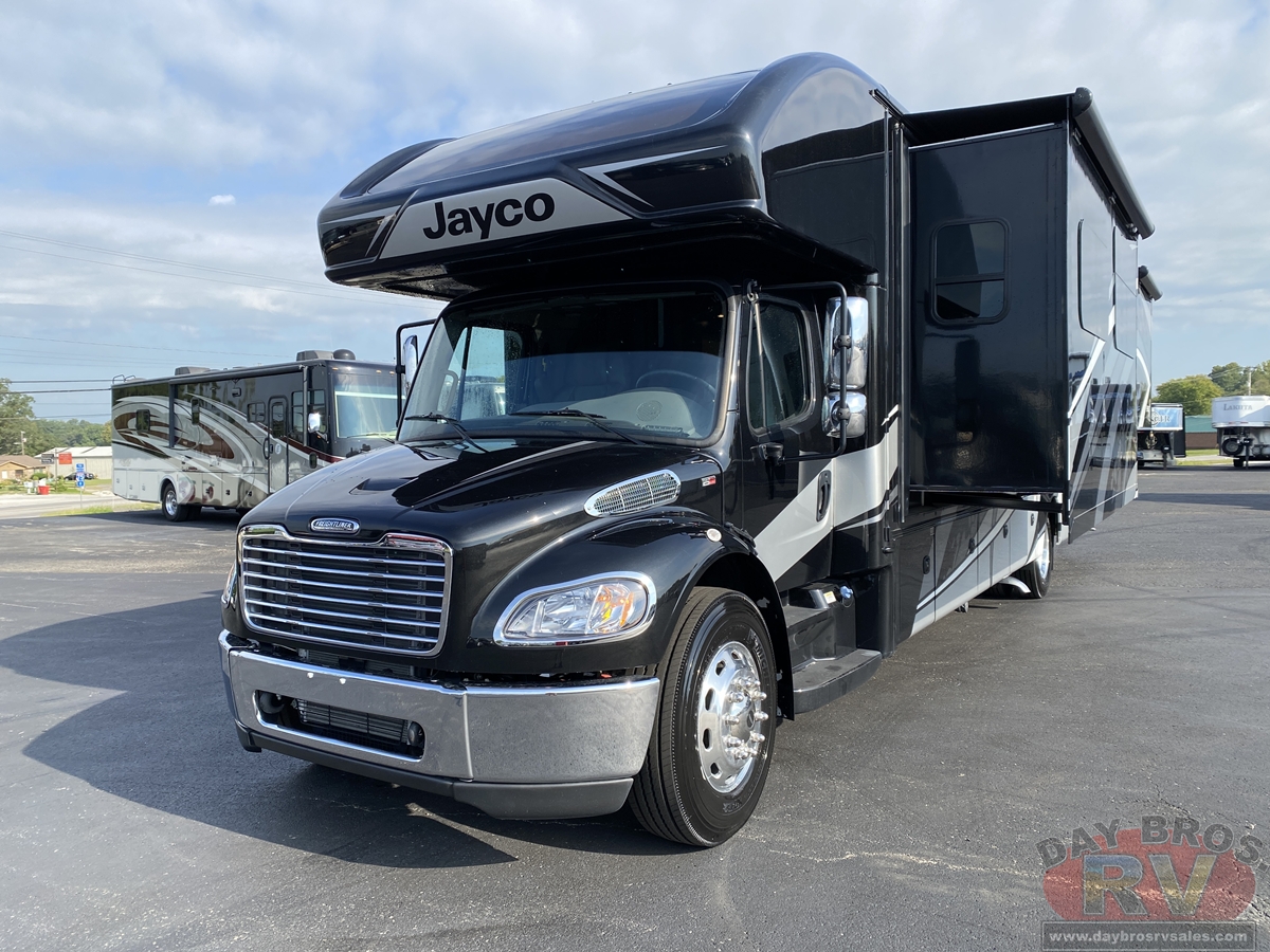 2022 Jayco Seneca Motorhome