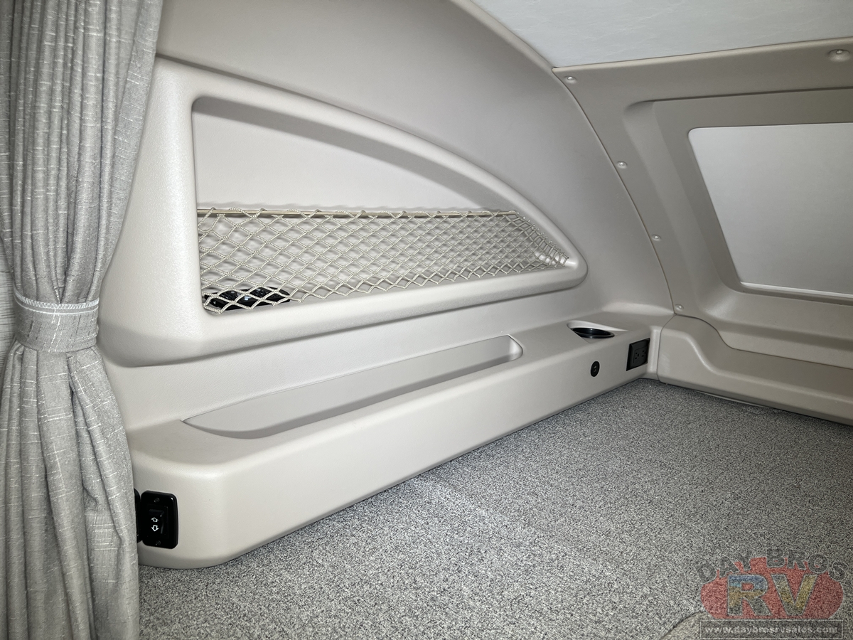 2022 Jayco Seneca Motorhome