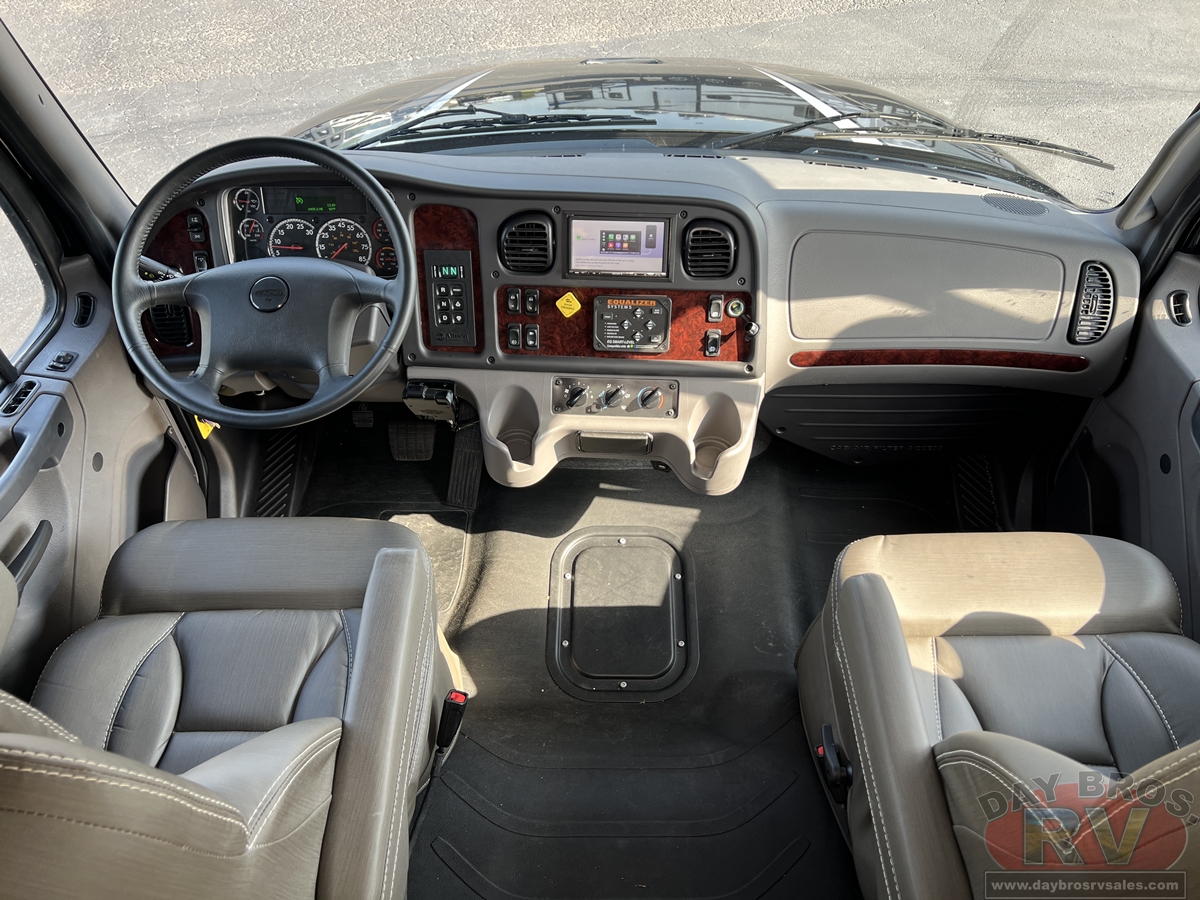 2022 Jayco Seneca Motorhome