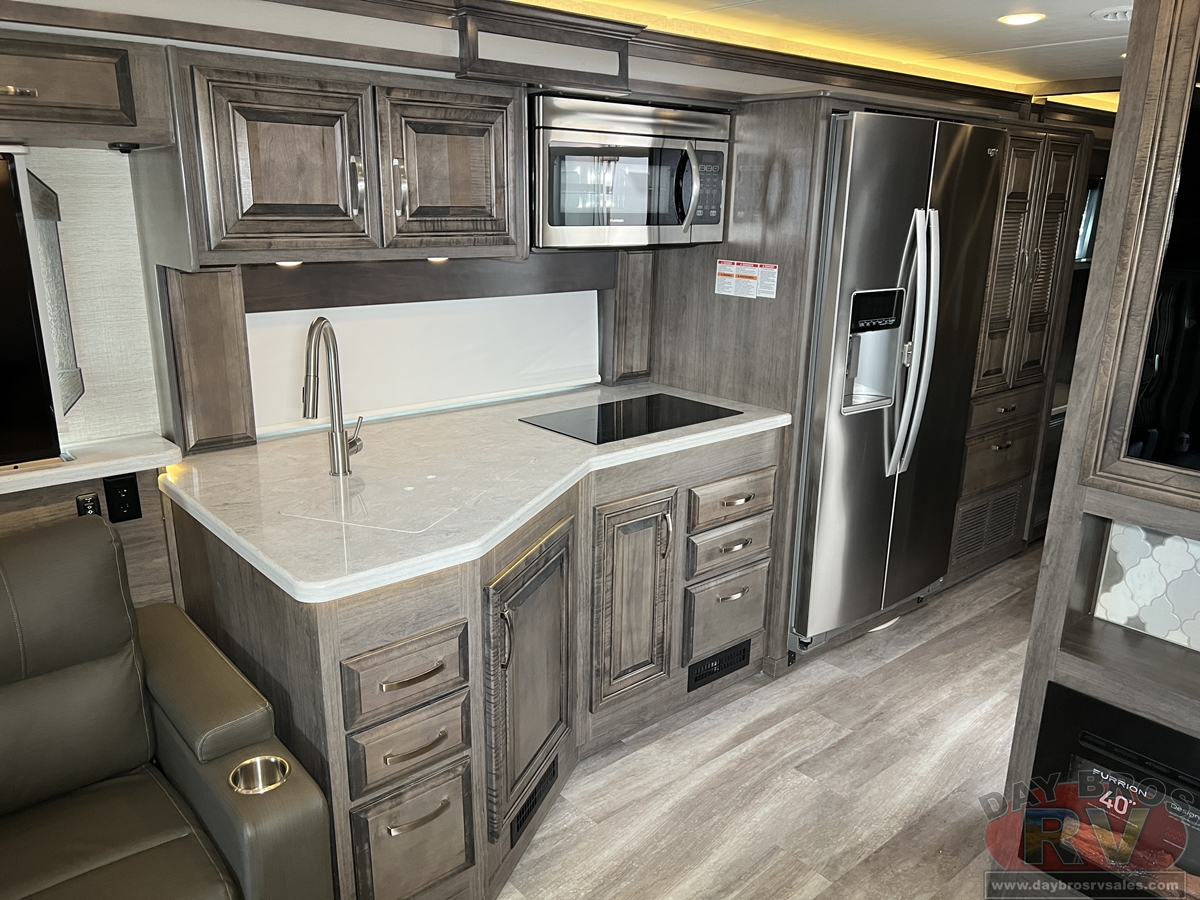 2022 Jayco Seneca Motorhome