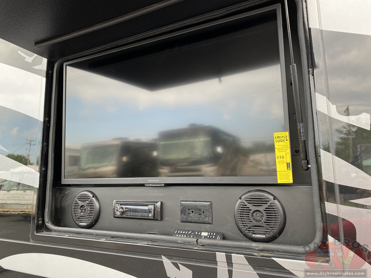 2022 Jayco Seneca Motorhome