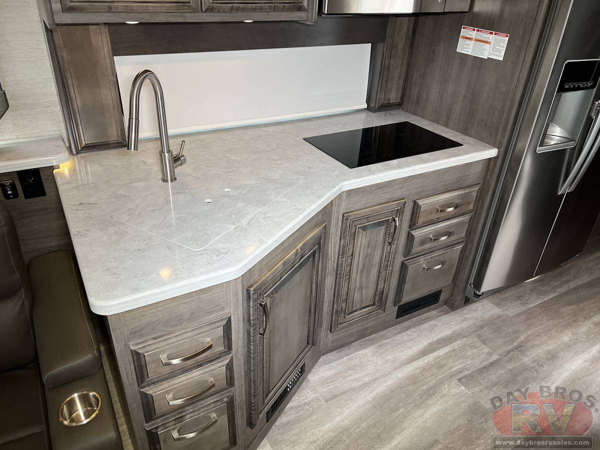 2022 Jayco Seneca Motorhome