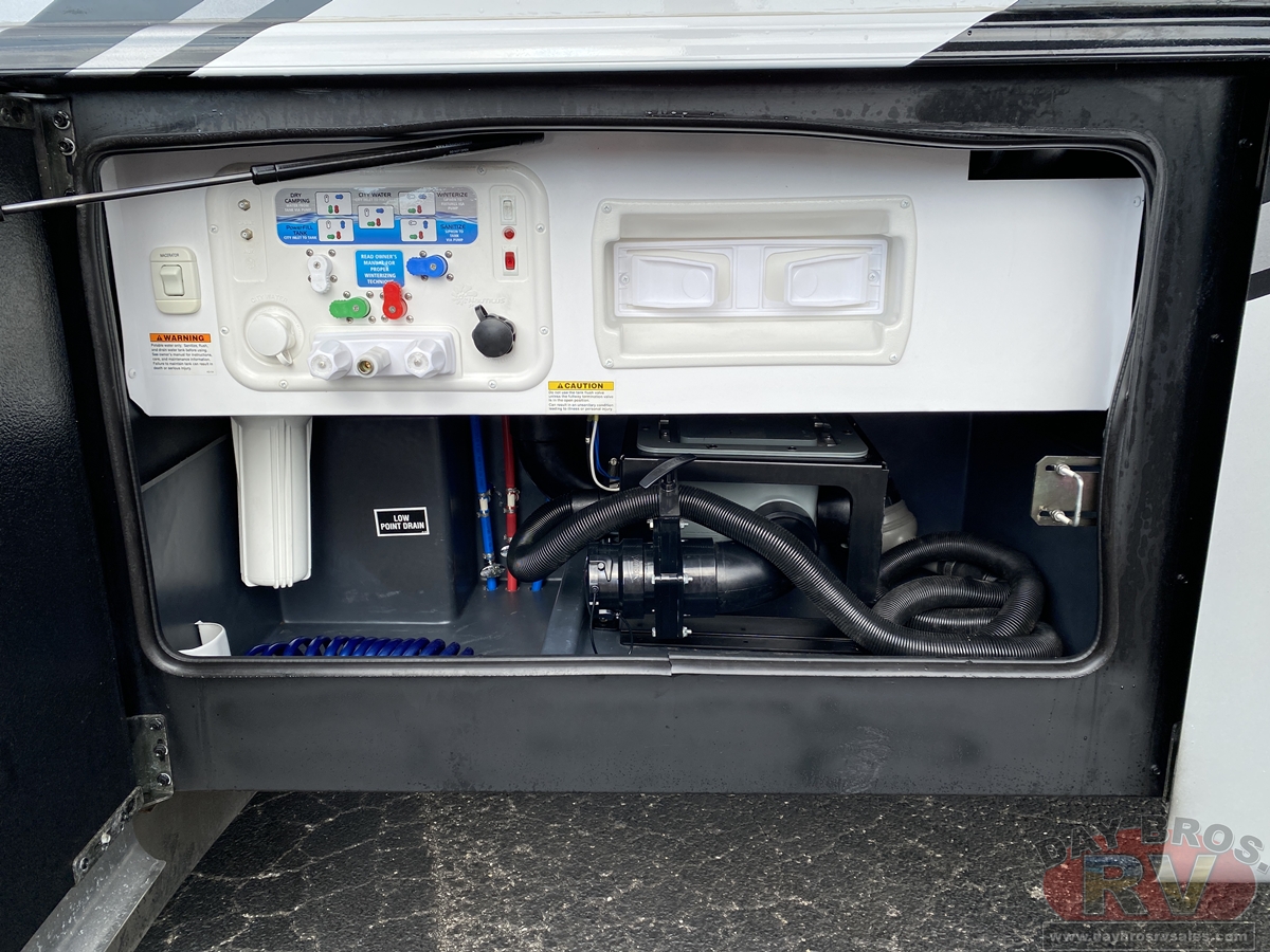 2022 Jayco Seneca Motorhome