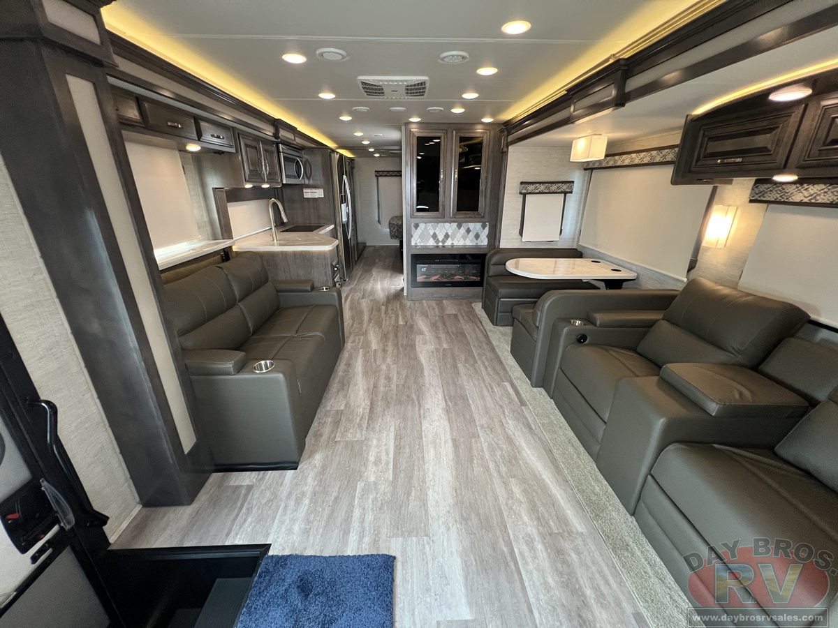 2022 Jayco Seneca Motorhome