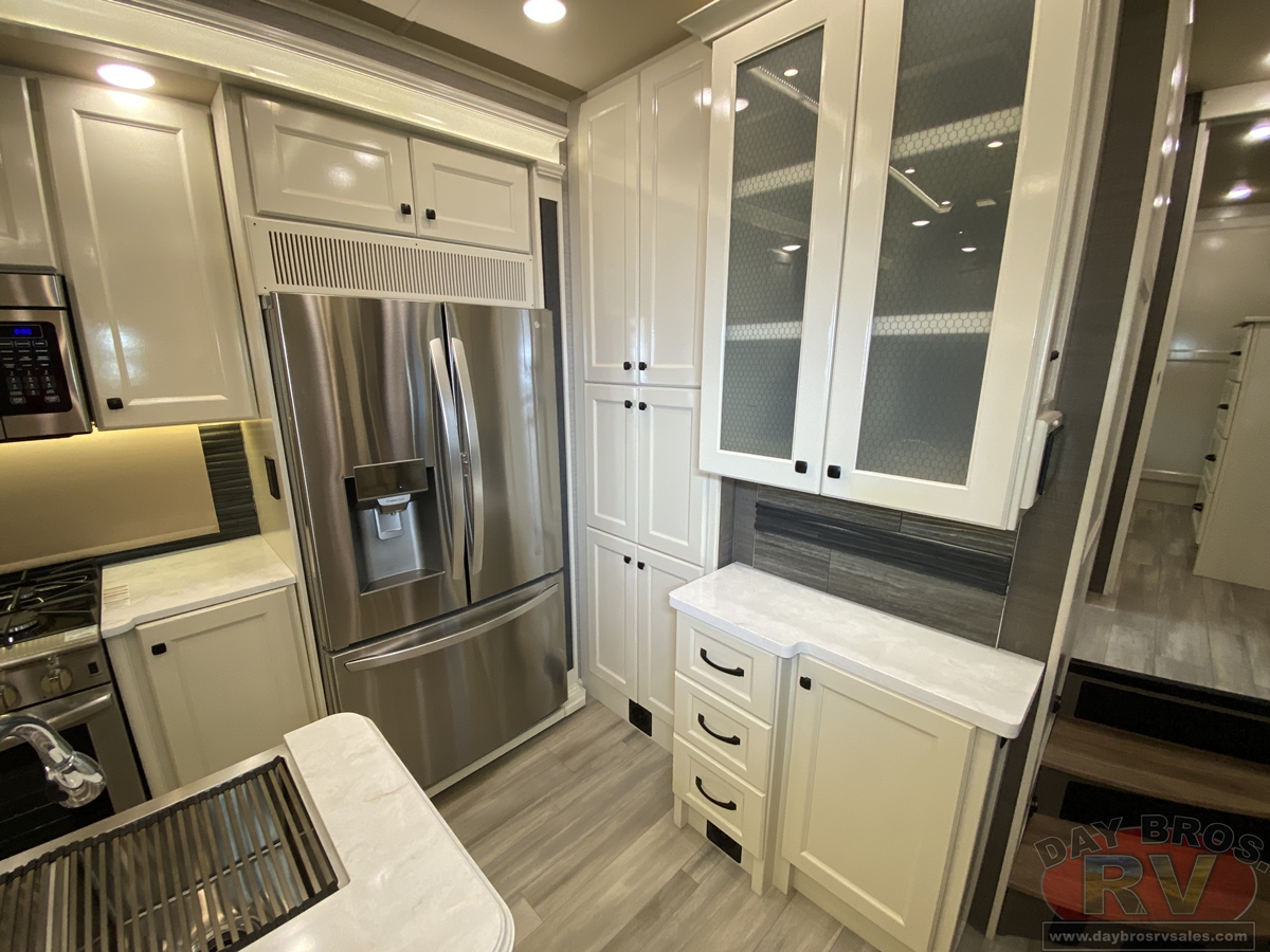 2022 Vanleigh The Beacon Fifth Wheel