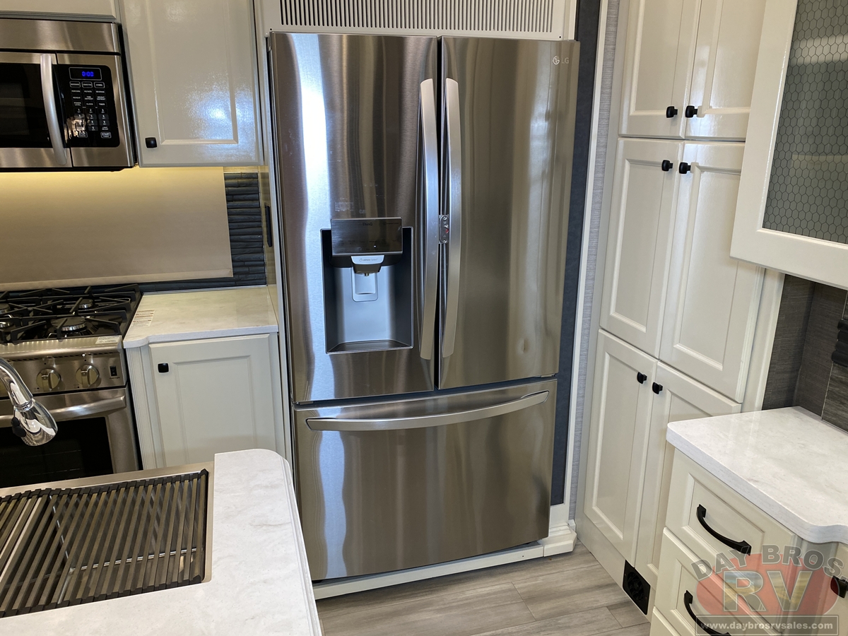 2022 Vanleigh The Beacon Fifth Wheel