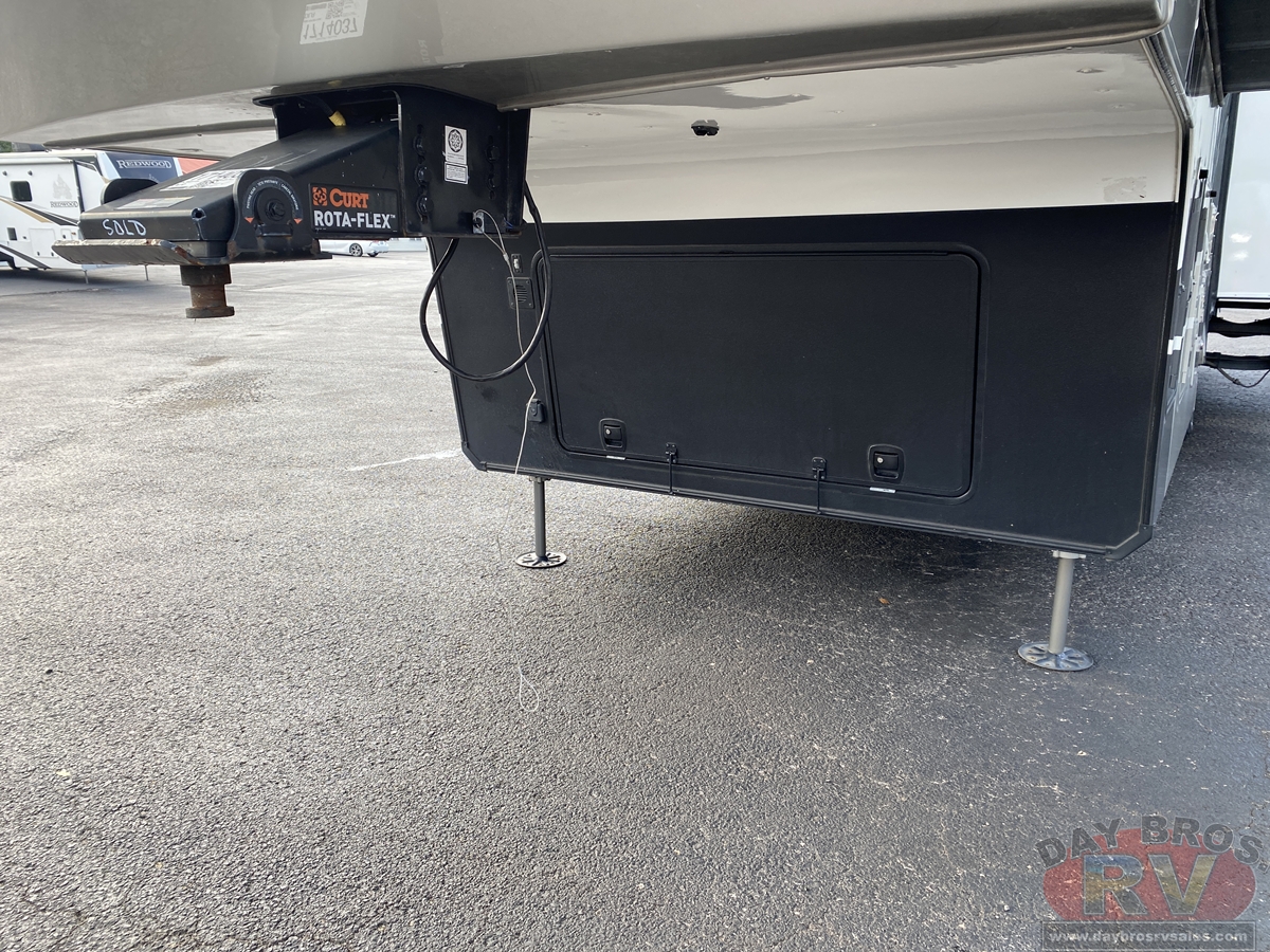2022 Vanleigh The Beacon Fifth Wheel