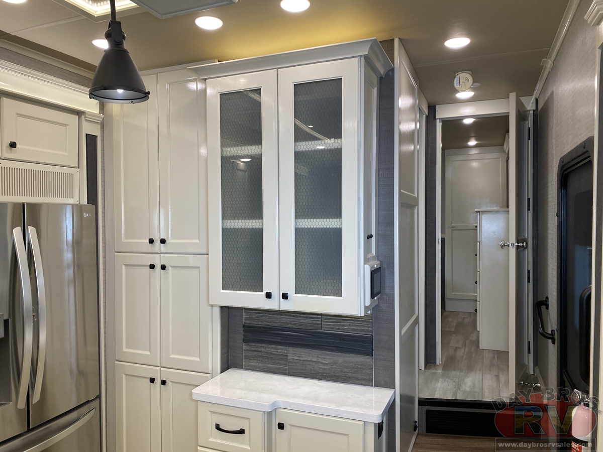 2022 Vanleigh The Beacon Fifth Wheel