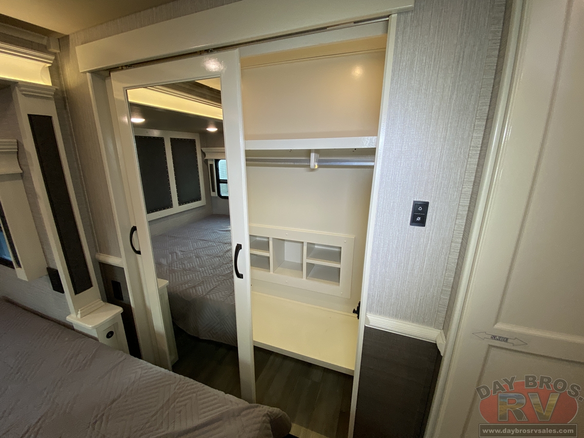 2022 Vanleigh The Beacon Fifth Wheel