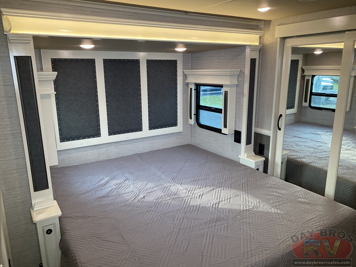 2022 Vanleigh The Beacon Fifth Wheel