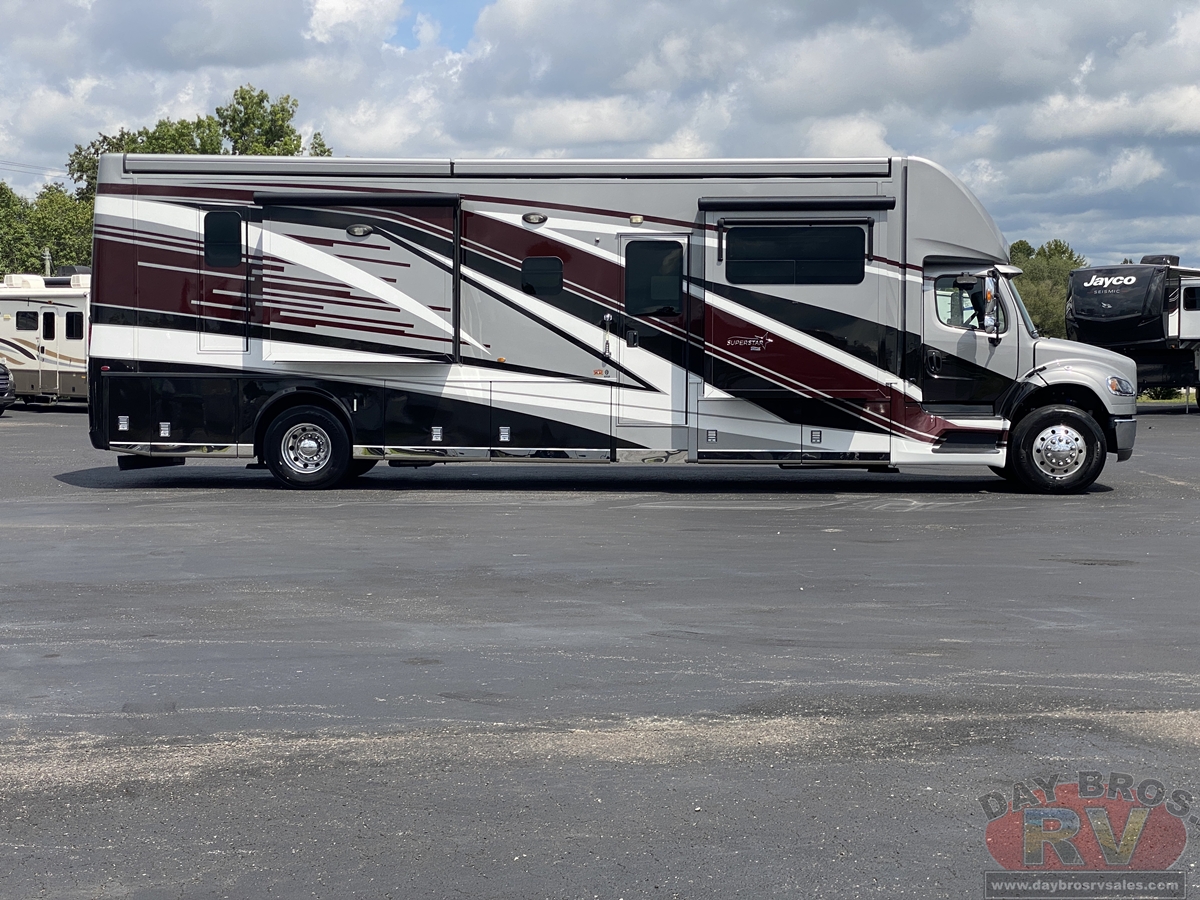 2023 Newmar Super Star Motorhome