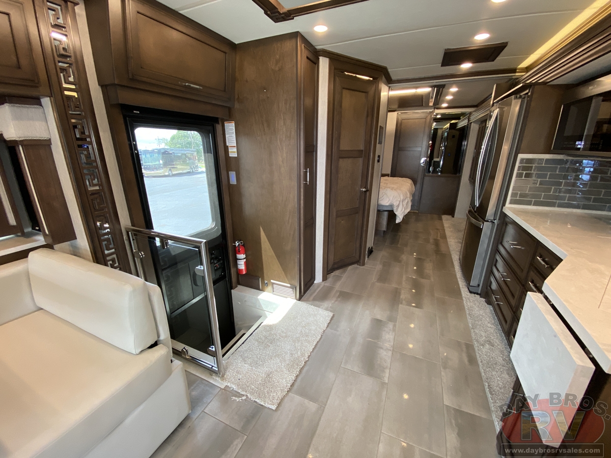 2023 Newmar Super Star Motorhome