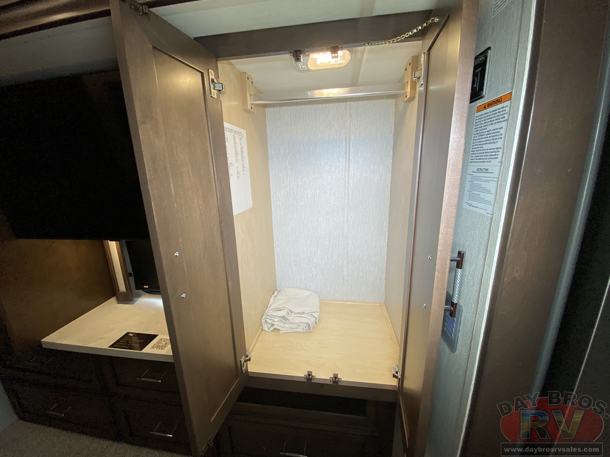 2023 Newmar Super Star Motorhome