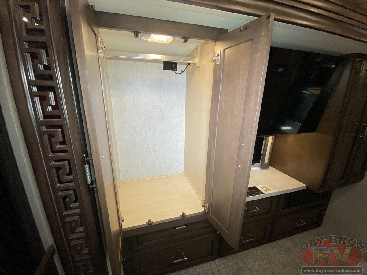 2023 Newmar Super Star Motorhome