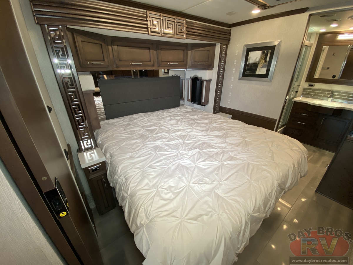 2023 Newmar Super Star Motorhome