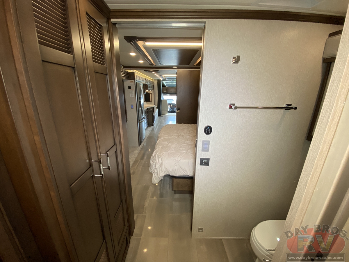 2023 Newmar Super Star Motorhome