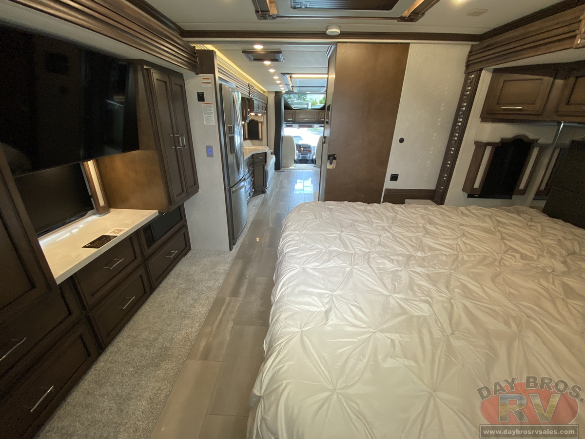 2023 Newmar Super Star Motorhome