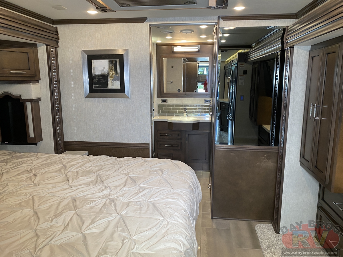 2023 Newmar Super Star Motorhome
