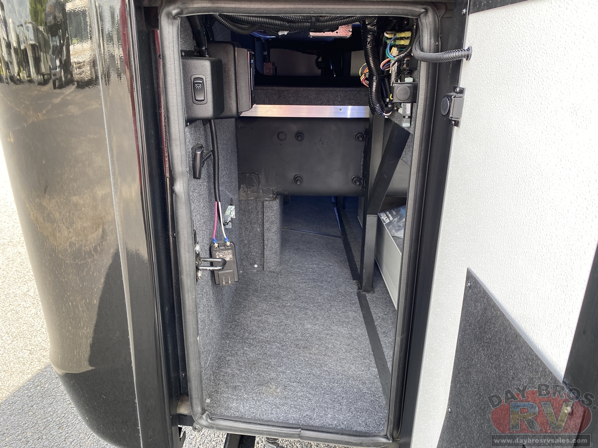 2023 Newmar Super Star Motorhome
