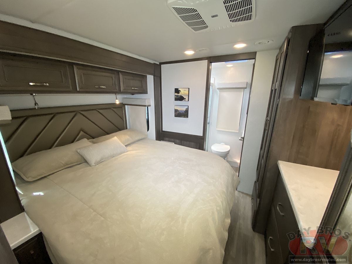 2024 Entegra Coach Accolade XL Motorhome
