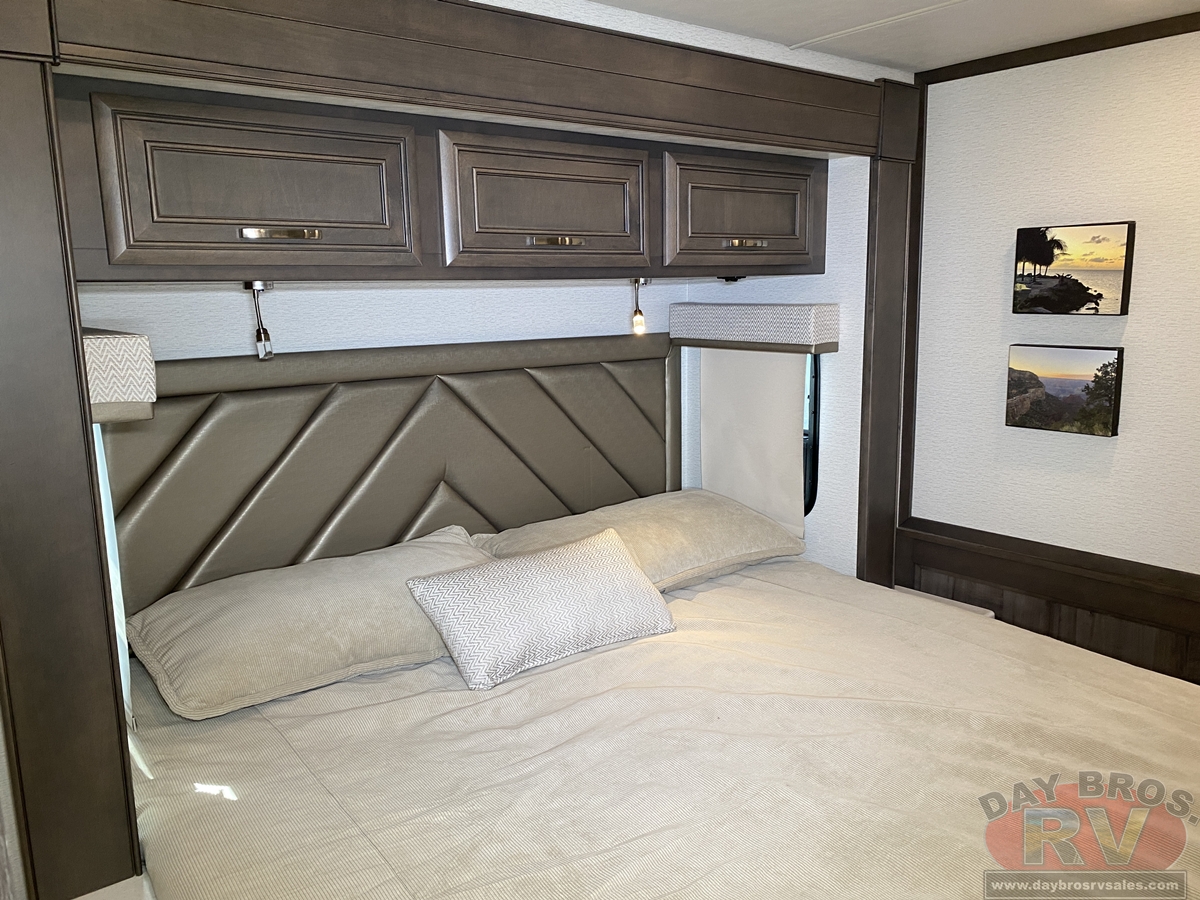 2024 Entegra Coach Accolade XL Motorhome