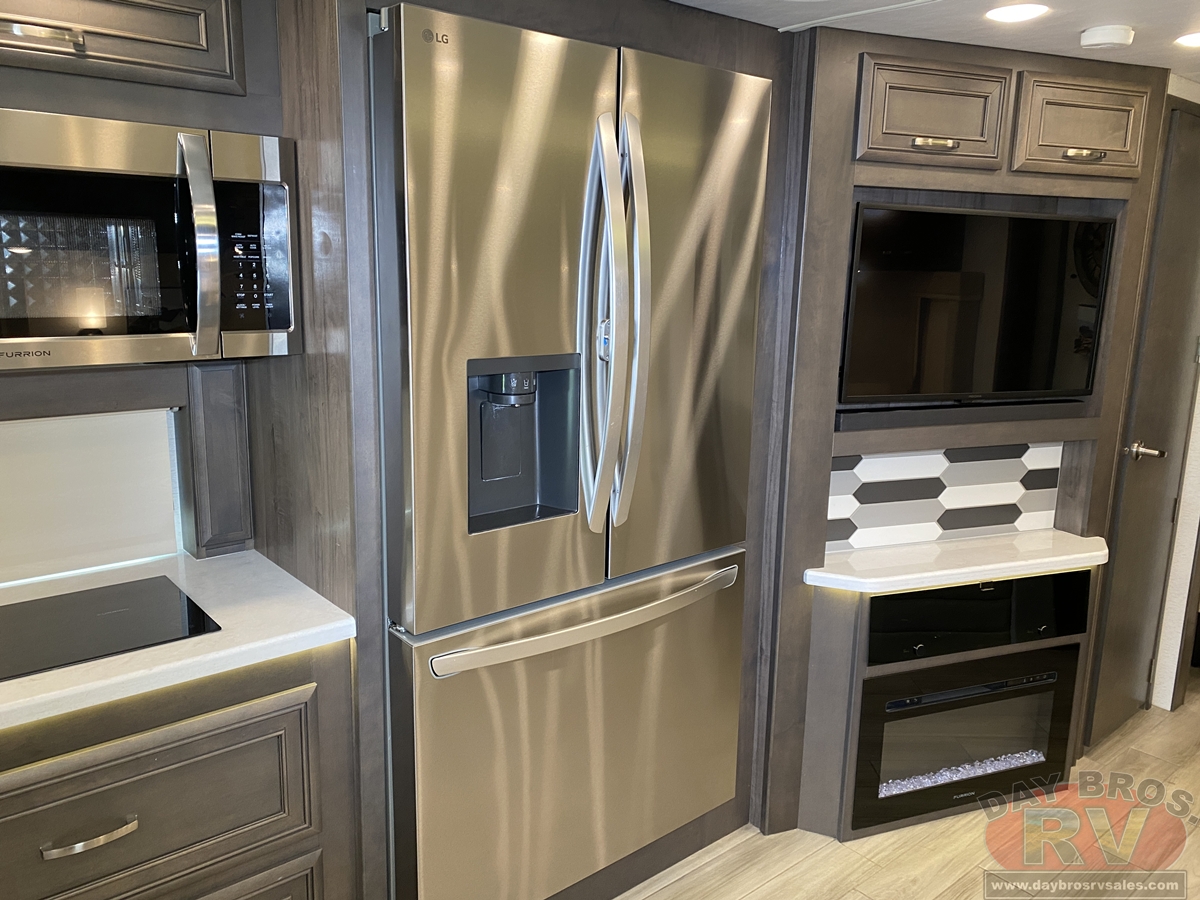 2024 Entegra Coach Accolade XL Motorhome