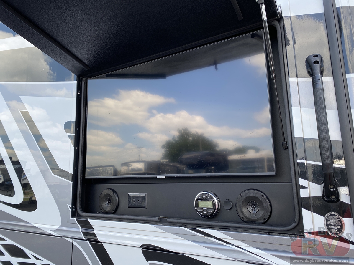 2024 Entegra Coach Accolade XL Motorhome